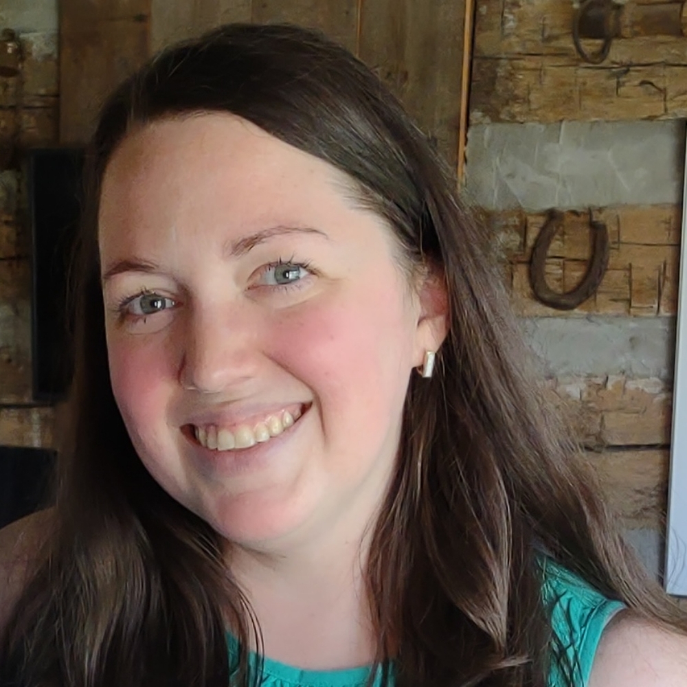 Meet your Posher, Aleka